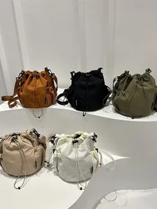 Nylon-Beuteltaschen im japanischen Stil in fünf Farben mit Kordelzug und Riemen