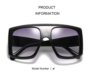Occhiali da sole oversize da donna montatura nera lenti sfumate grigio e viola