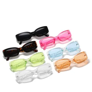 Set di occhiali da sole rettangolari retrò in sette colori vivaci con montatura larga chic