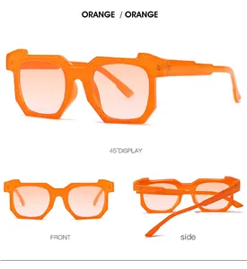Vue détaillée de la monture de lunettes de soleil géométrique orange pailletée sous plusieurs angles