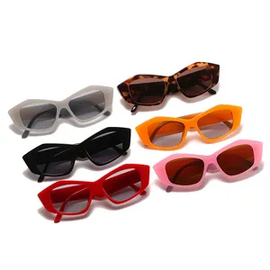 Occhiali da sole fashion cat-eye in tartaruga, arancione e rosa per uomo e donna