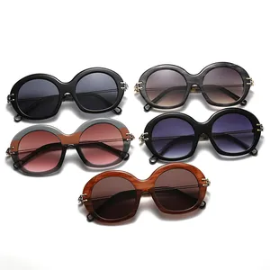 Vintage round frame sunglasses for women in five stylish assorted colors and metal hinges