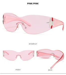 Lunettes Y2K rose avec décorations d'étoiles argentées sous plusieurs angles de vue