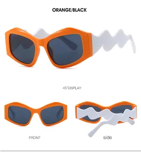 Mehrwinkel-Ansicht der Schmetterling-Sonnenbrille mit orangem Rahmen und Wellenbügeln