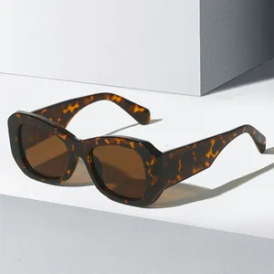 Damen Oversize Quadratische Sonnenbrille Vintage PC Rahmen AC Linse UV400 Sonnenschutz Mode Brillen Für Outdoor Party Damen
