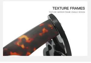 Detailaufnahme der Bügel mit Schildpatt-Textur und poliertem Scharnier der Sonnenbrille