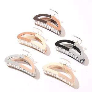 Acryl Zweifarbige Haarklammer 9cm D-Form Geometrisch Ausgehöhlt Haargreifer Für Damen Alltäglicher Haarschmuck