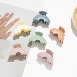 Minimalist Matte Acrylic Hair Claw Clip For Kids Girls Macaron Color Small Shark Hair Clamps Frosted Hair Accessories