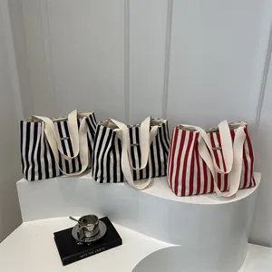 Sacs cabas minimalistes en toile rayée marine, noir et rouge avec poignées en coton