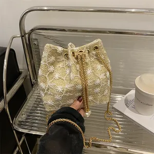 Women's Straw Weaving Bucket Bag Daisy Embroidery Metal Chain Strap Fashion Artificial Pearl Drawstring Shoulder Crossbody Bag For Summer Vacation