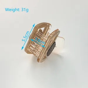 Pince à cheveux carrée dorée champagne avec design de lettre CH pour enfants et filles