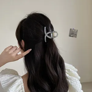 Grande pince à cheveux élégante avec strass et motif géométrique pour femmes