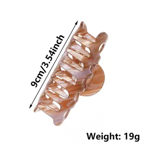 Dettaglio molletta per capelli ambra marmorizzata 9cm con misure e peso di 19g