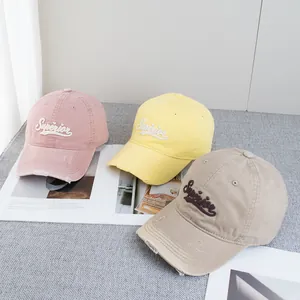 Casquettes de baseball vintage avec broderie Superior en rose, jaune et beige délavé