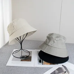 Détails de chapeaux bob en coton avec effet vieilli en beige, gris et noir élégant