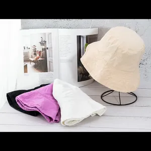 Fischerhüte aus Baumwolle in Pastellfarben Beige Lila und Schwarz für Damen