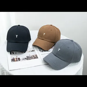 Trio de casquettes de baseball en coton avec broderie Y en noir, marron et gris
