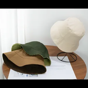 Minimalistischer Fischerhut für Damen in Beige, Dunkelgrün und Braun aus Baumwolle