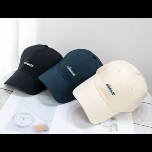 Trío de gorras de béisbol de algodón con bordado 'Chance' en negro, marino y blanco roto