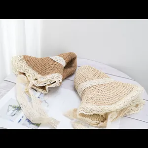 Chapeau de paille tissé main avec dentelle et rubans en beige et kaki pour protection solaire