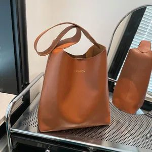 Retro Large Capacity Tote Bag For Women PU Leather FASHION Letter Shoulder Underarm Bag Minimalist Commuter Handbag