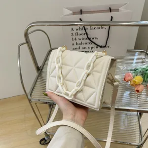 Women Quilted PU Leather Crossbody Bag With Thick Acrylic Chain Strap Fashion Small Square Shoulder Handbag For Ladies Daily Use