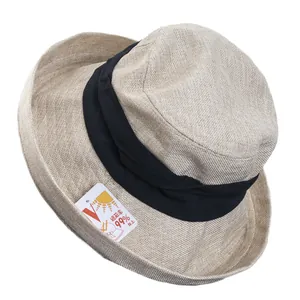 Women's UV protection sun hat with wide brim and 99% shading rate in beige and black