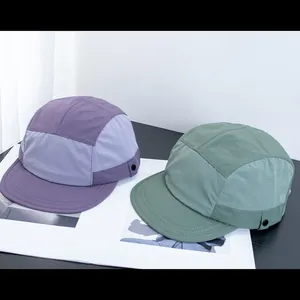 Leichte, schnell trocknende 5-Panel-Campingmütze mit Mesh und flachem Schirm