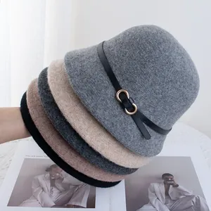 Elegante Cappello da Pescatore in Misto Lana Stile Francese Con Fibbia in Pelle Decorativa Cappello a Campana Invernale per Donna
