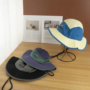 Atmungsaktiver Outdoor-Sonnenhut mit breiter Krempe und verstellbarer Kordel