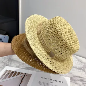 Chapeau de Paille en Papier Tissé Ajouré pour Femme Été Sommet Plat Avec Décor en Corde de Chanvre pour Vacances à la Plage Française
