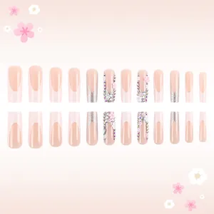 Faux ongles French avec fleurs 3D et paillettes argentées, lot de 24 pièces