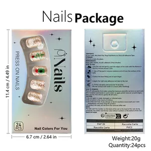 Faux ongles carrés courts pailletés avec motifs de flocons et sapins de Noël
