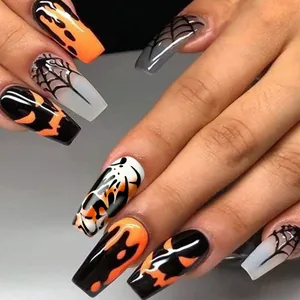 Unghie a Pressione per Halloween Lunghe a Forma di Bara Unghie Finte con Ragnatela Zucca Pipistrello Lucide Arancione Nero Bianco per Donna