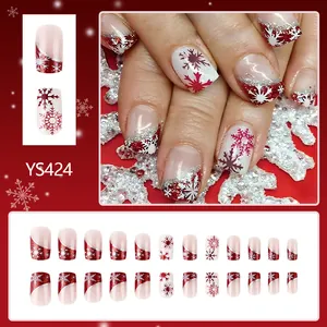 Faux ongles de Noël courts carrés avec dégradé rouge-blanc, paillettes et flocons de neige