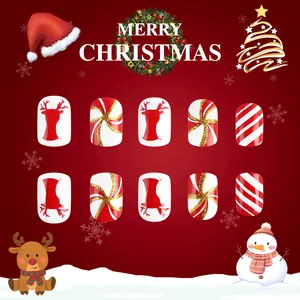 Faux ongles carrés brillants pour Noël avec motifs d'élan et de flocons de neige