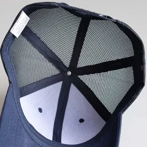 Marineblaue Trucker-Kappe mit atmungsaktivem Mesh-Rücken und verstellbarem Verschluss