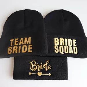 Bestickte Bride Squad Team Bride Mütze Acryl Strick Winter Warme Umschlagmütze Für Hochzeit Junggesellenabschied Damen Accessoires