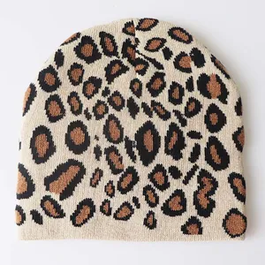 Gorro de punto con estampado de leopardo clásico para el calor invernal y elástico
