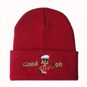 Dunkelrote Strickmütze im Hip-Hop-Stil mit Cartoon-Figur und Good JOB Stickerei-Detail
