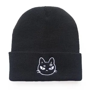 Schwarze Strickmütze mit süßer böser Katze Stickerei, warme Hip-Hop Mütze für Damen und Herren