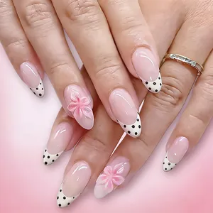 Unghie a Pressione Francesi Rosa Con Fiore In Rilievo 3D E Pois Neri Forma A Mandorla Unghie Finte Lucide Per Donna