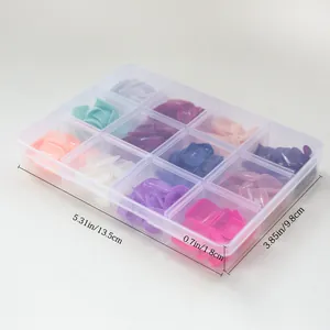 Glossy press-on nail kit in 12-grid organizer box showing 13.5x9.8x1.8cm dimensions