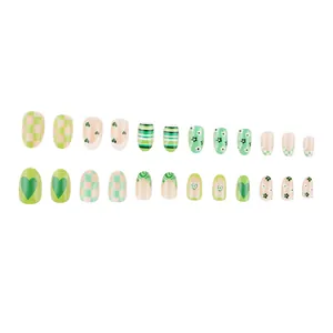 24pcs Green and Beige Heart Press-on Nails with Checkerboard and Floral Designs