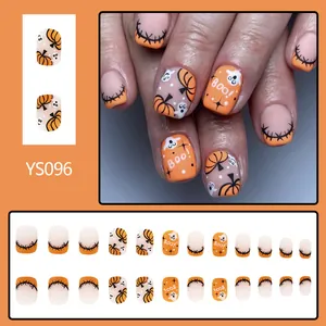 Set di 24 unghie finte per Halloween con zucca arancione, fantasma e design BOO!