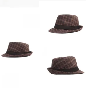 Vue détaillée du chapeau fedora marron à carreaux en coton avec ruban noir sous divers angles