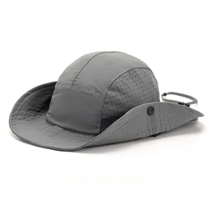 Chapeau de soleil extérieur gris foncé avec large bord et fentes d'aération mesh