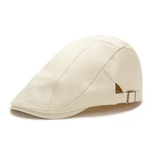Béret plat beige classique de style rétro britannique avec boucle métallique ajustable