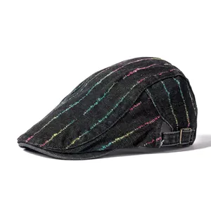 Béret rétro japonais en denim noir avec rayures colorées et boucle en métal