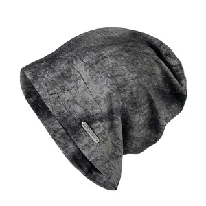 Gezellige gebreide muts in wasteland-stijl met acid wash-textuur en Kizlane-metalen label